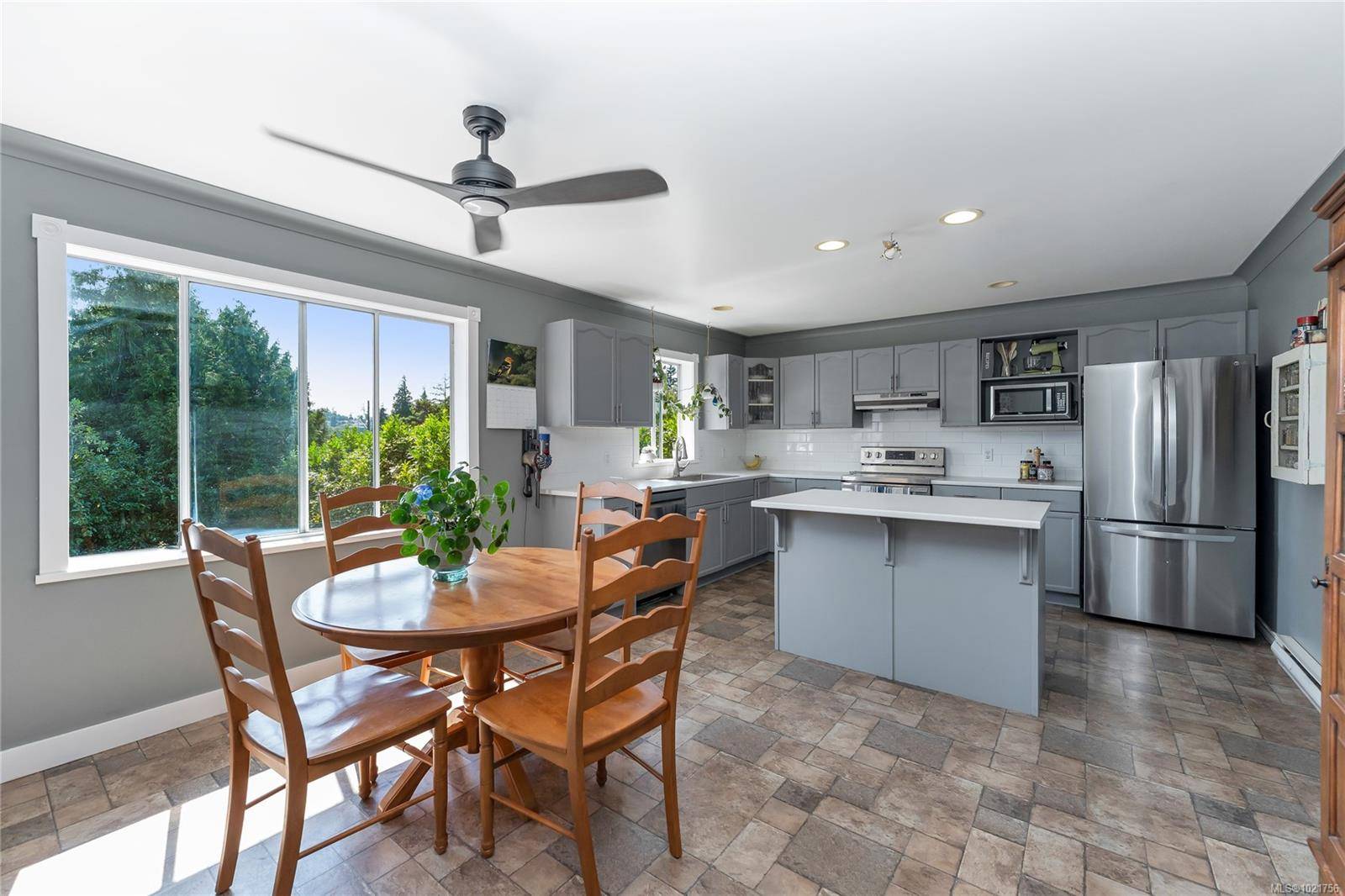 Colwood, BC V9C 3B6,505 Windthrop Rd