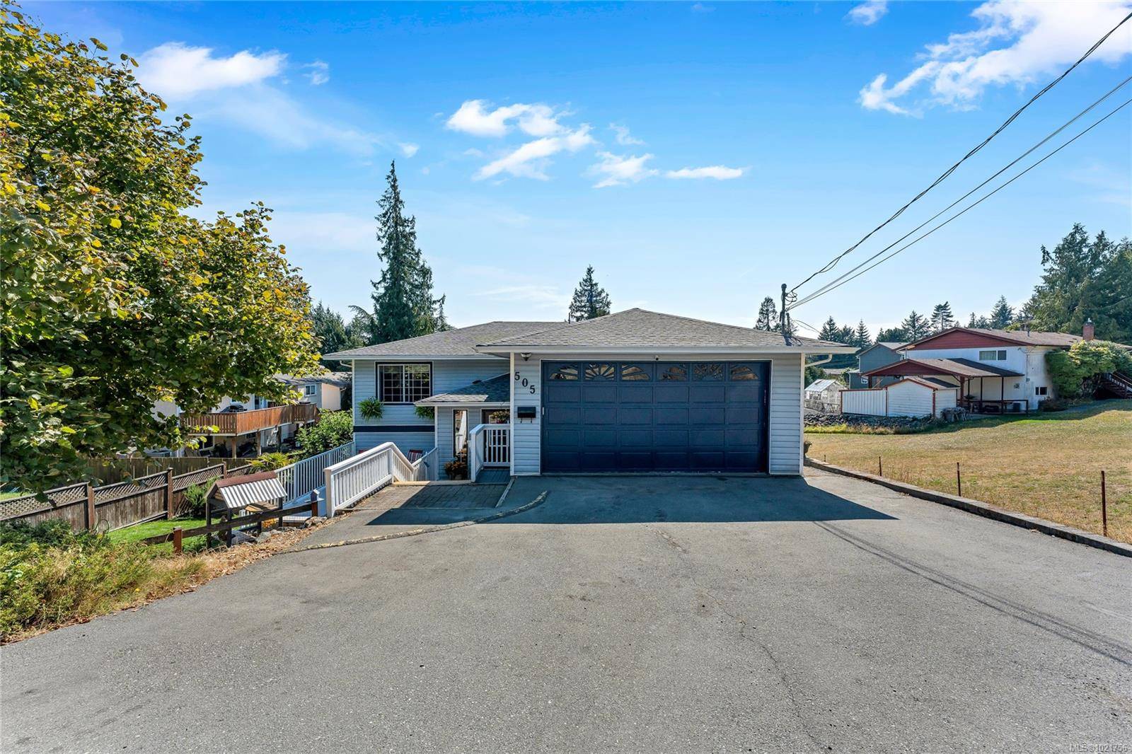 Colwood, BC V9C 3B6,505 Windthrop Rd