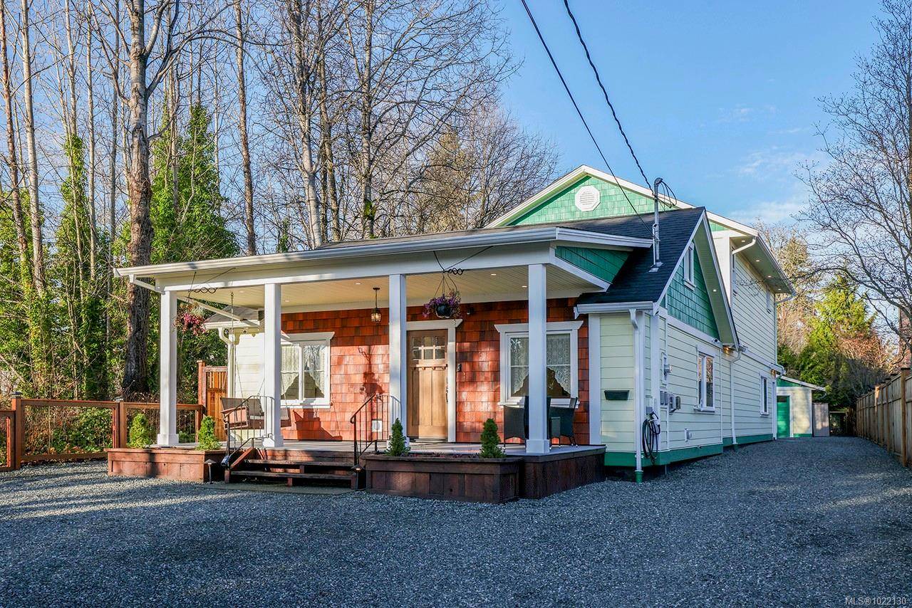 Courtenay, BC V9N 1E9,877 3rd St