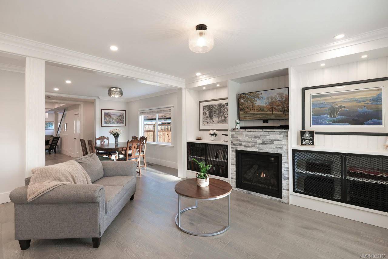 Courtenay, BC V9N 1E9,877 3rd St