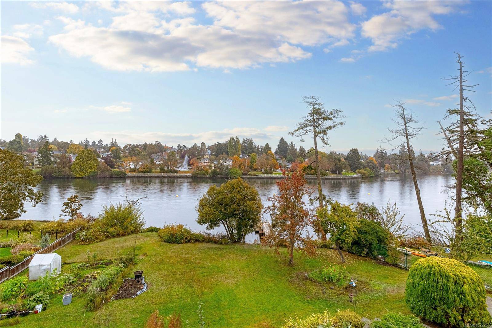 Esquimalt, BC V9A 4H2,1178 Rhoda Lane