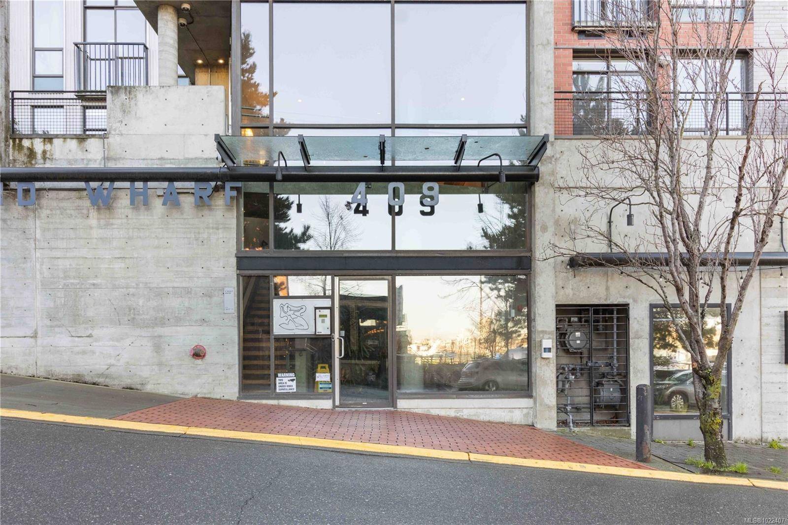 Victoria, BC V8W 1S2,409 Swift St #117