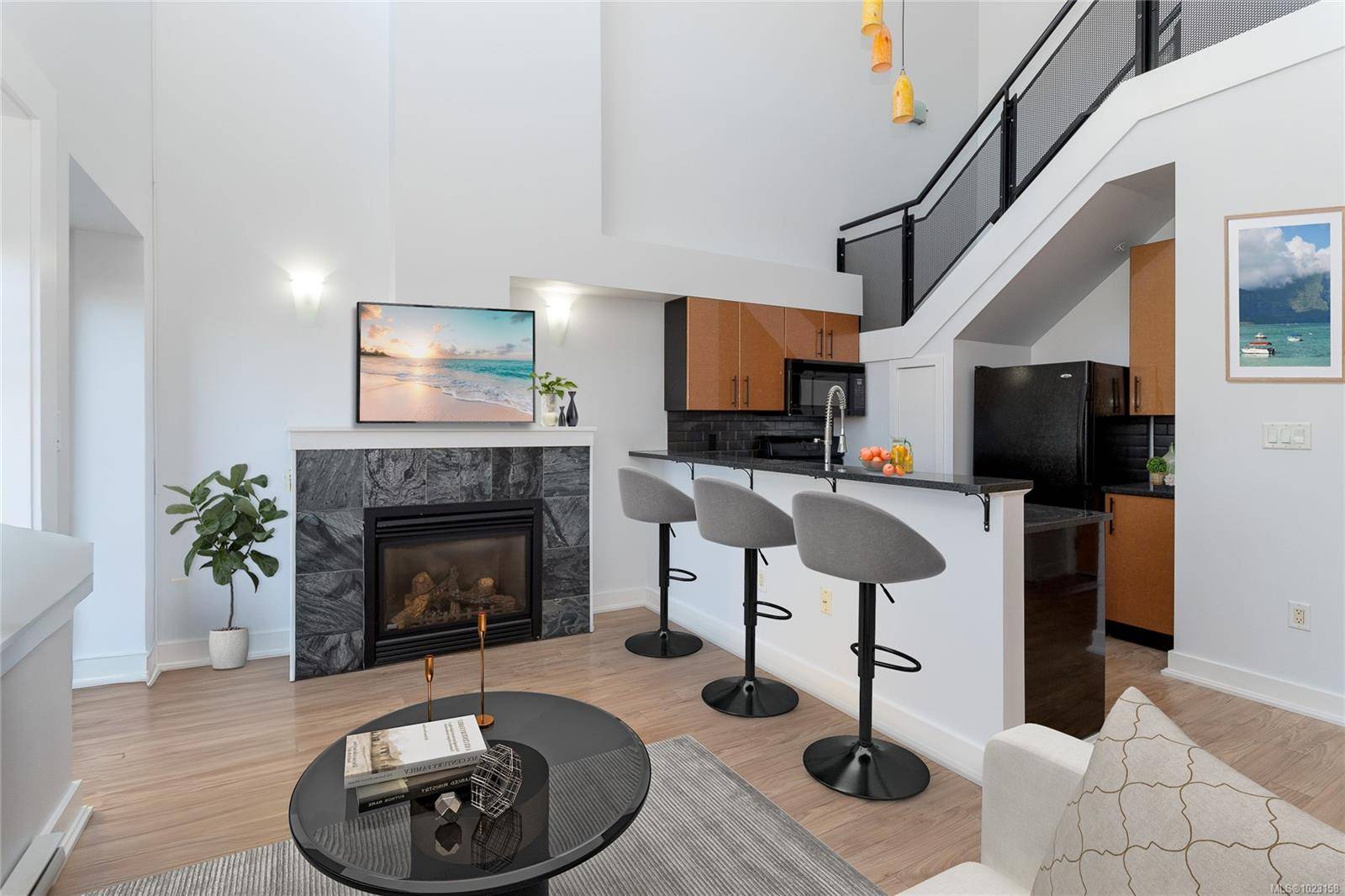 Victoria, BC V8W 1N5,599 Pandora Ave #323