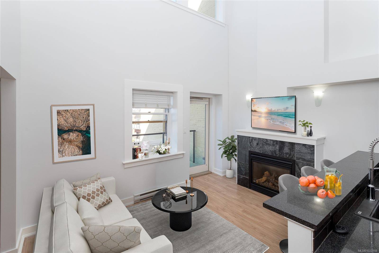 Victoria, BC V8W 1N5,599 Pandora Ave #323