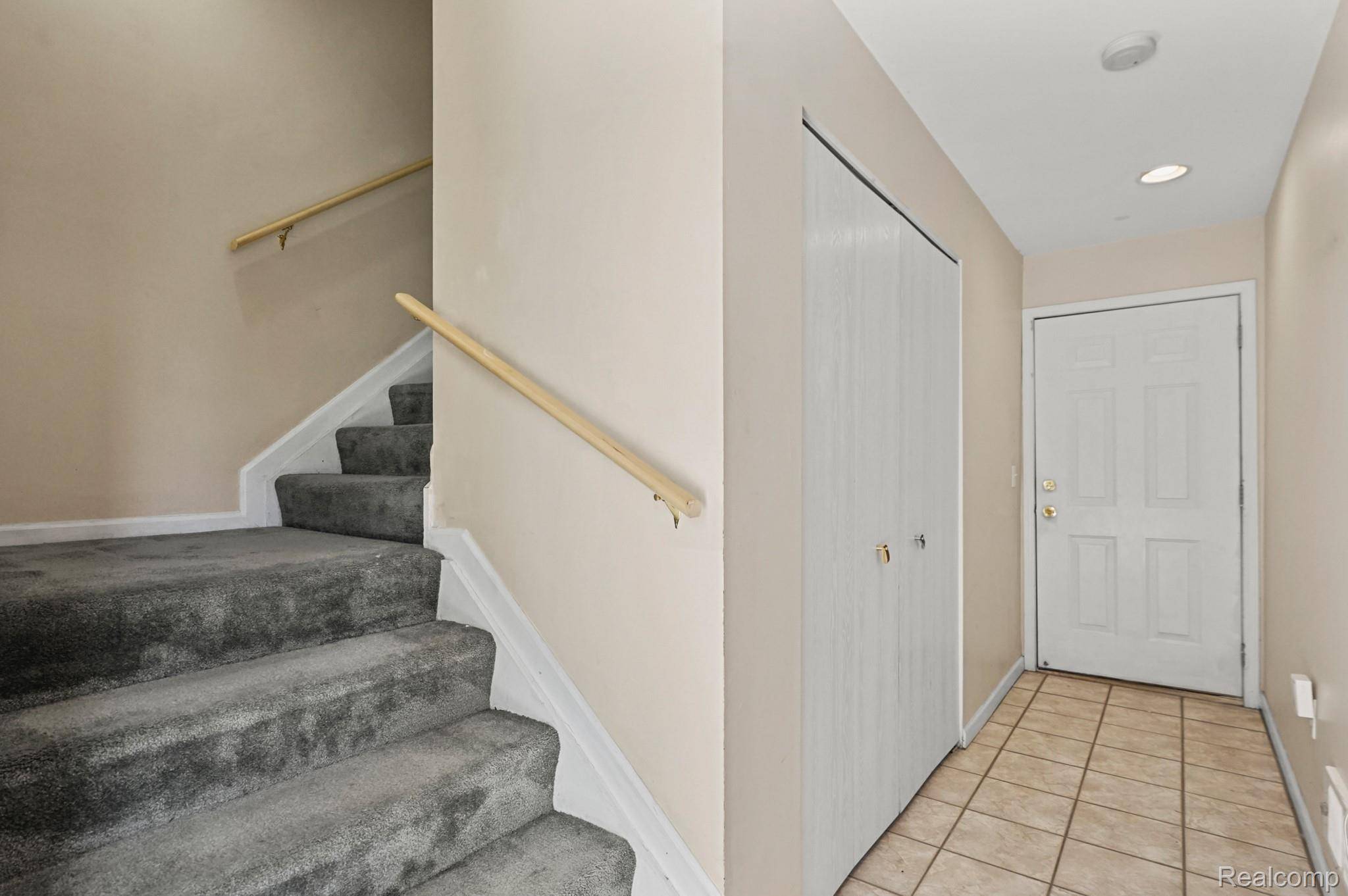 Pontiac, MI 48340,864 Amanda LN