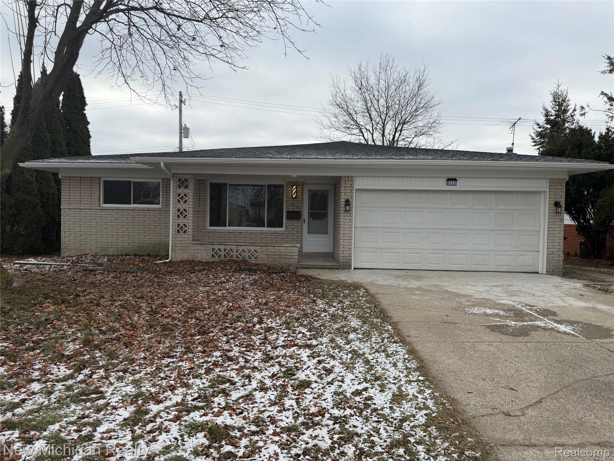 Sterling Heights, MI 48310,5232 Dickson DR