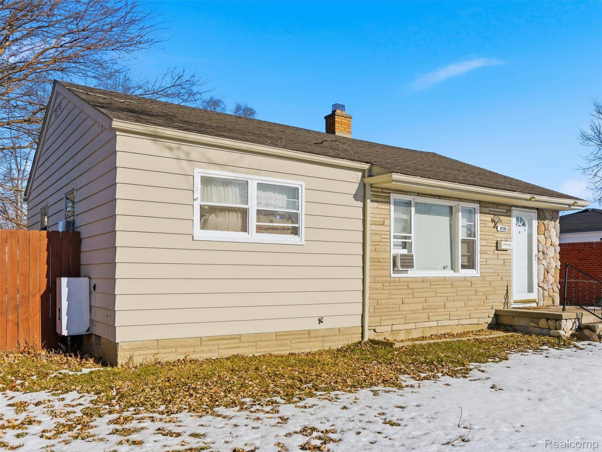 Warren, MI 48089,8255 Meadow AVE