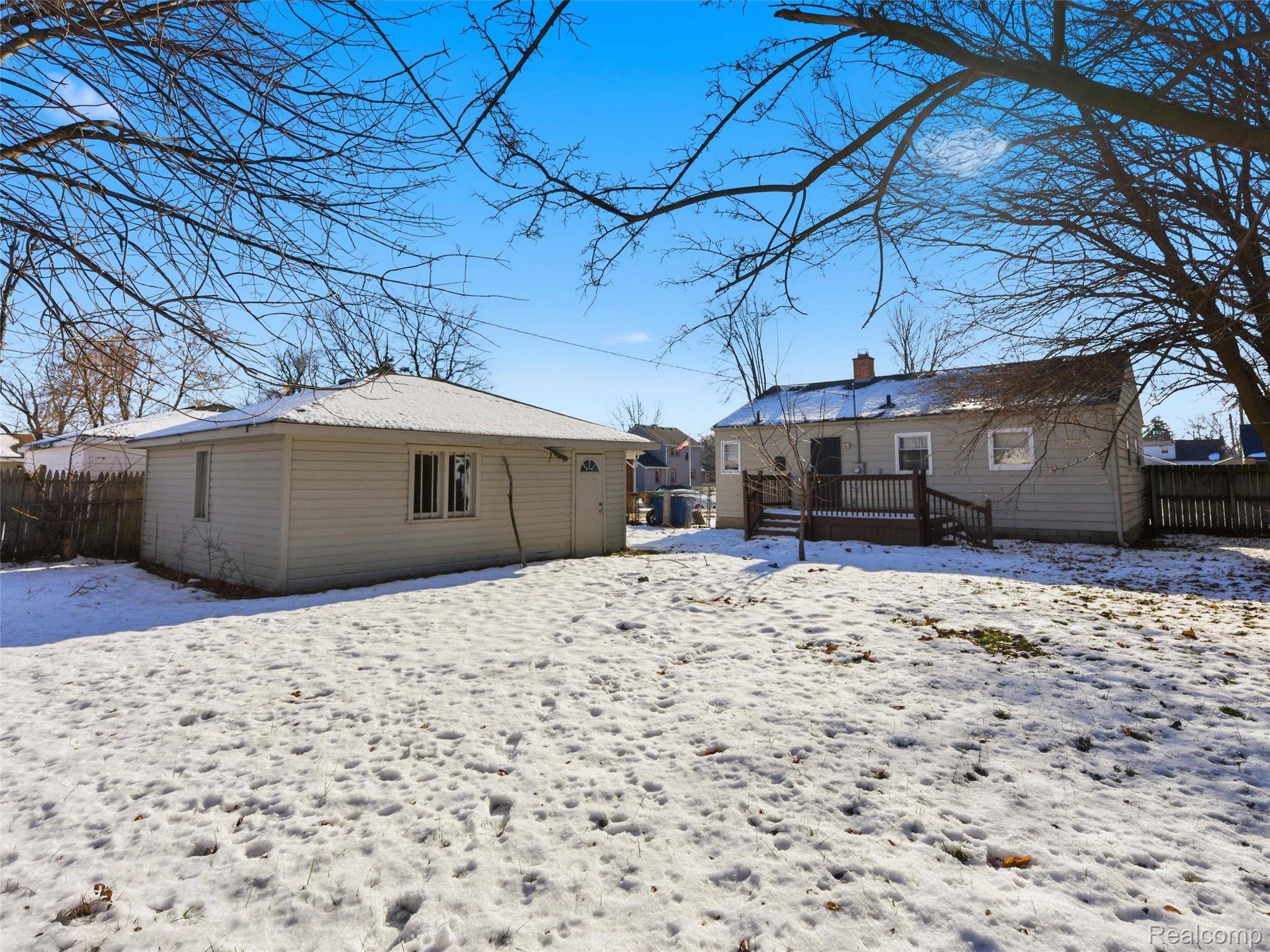 Warren, MI 48089,8255 Meadow AVE