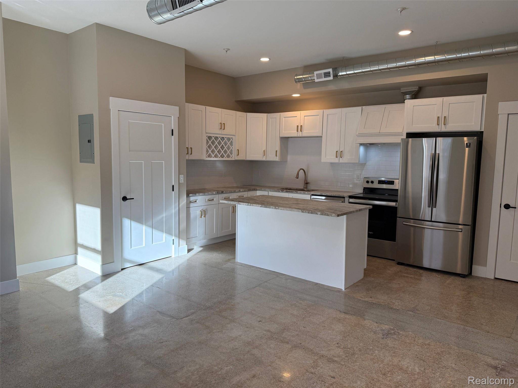 St. Clair Shores, MI 48080,23742 Greater Mack AVE