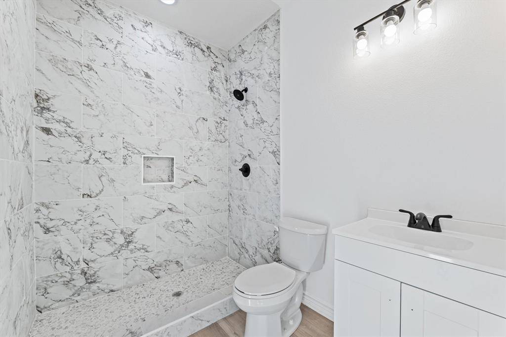 Moody, TX 76557,305 Meador Street