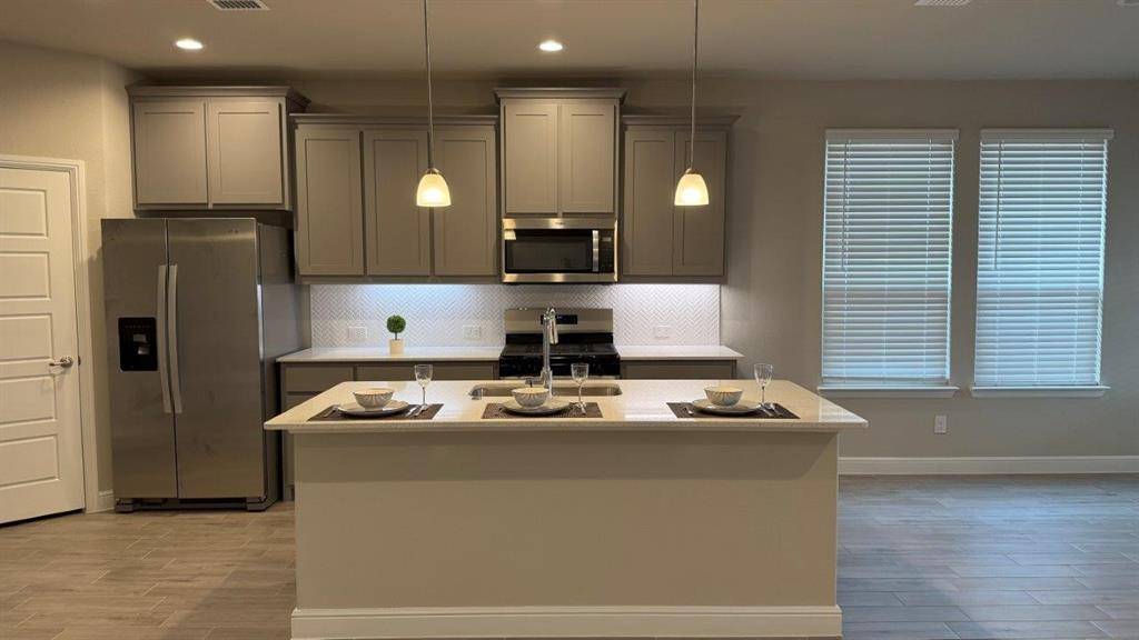 Cleburne, TX 76033,1918 JACKSON Street