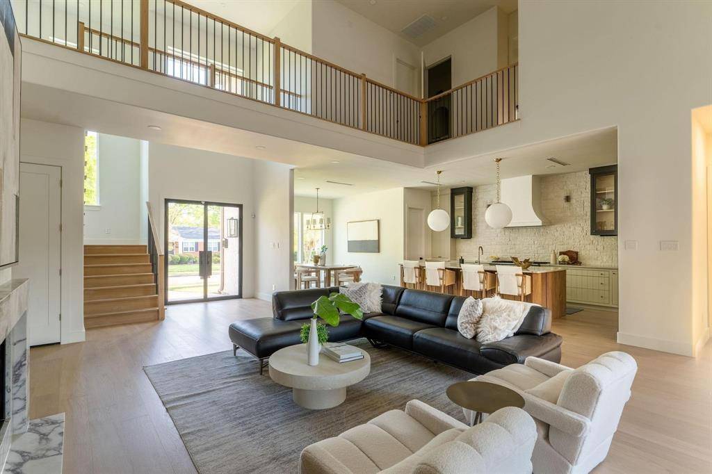 Dallas, TX 75220,3815 Dunhaven Road