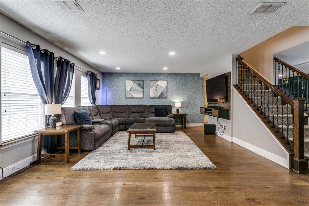 Lewisville, TX 75067,909 Orchid Drive