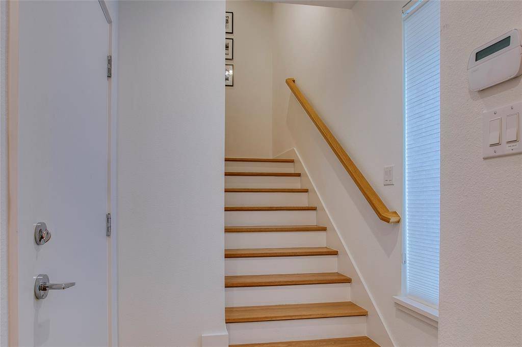 Dallas, TX 75219,4223 Holland Avenue #102