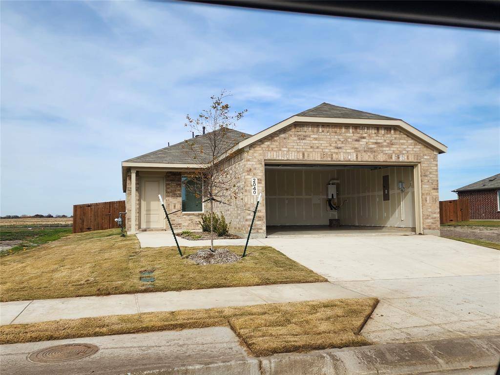 Ennis, TX 75119,2040 Shady Oaks Drive