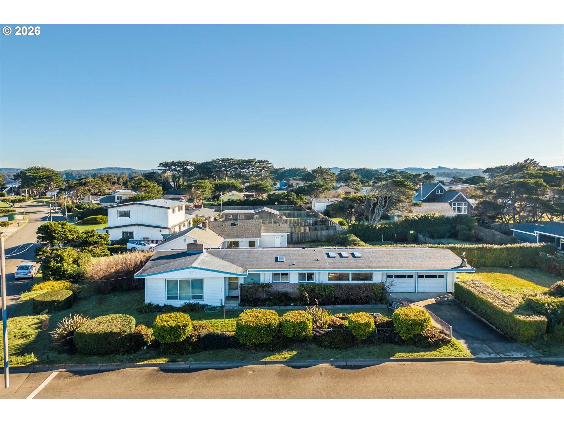 Bandon, OR 97411,615 JACKSON AVE SW