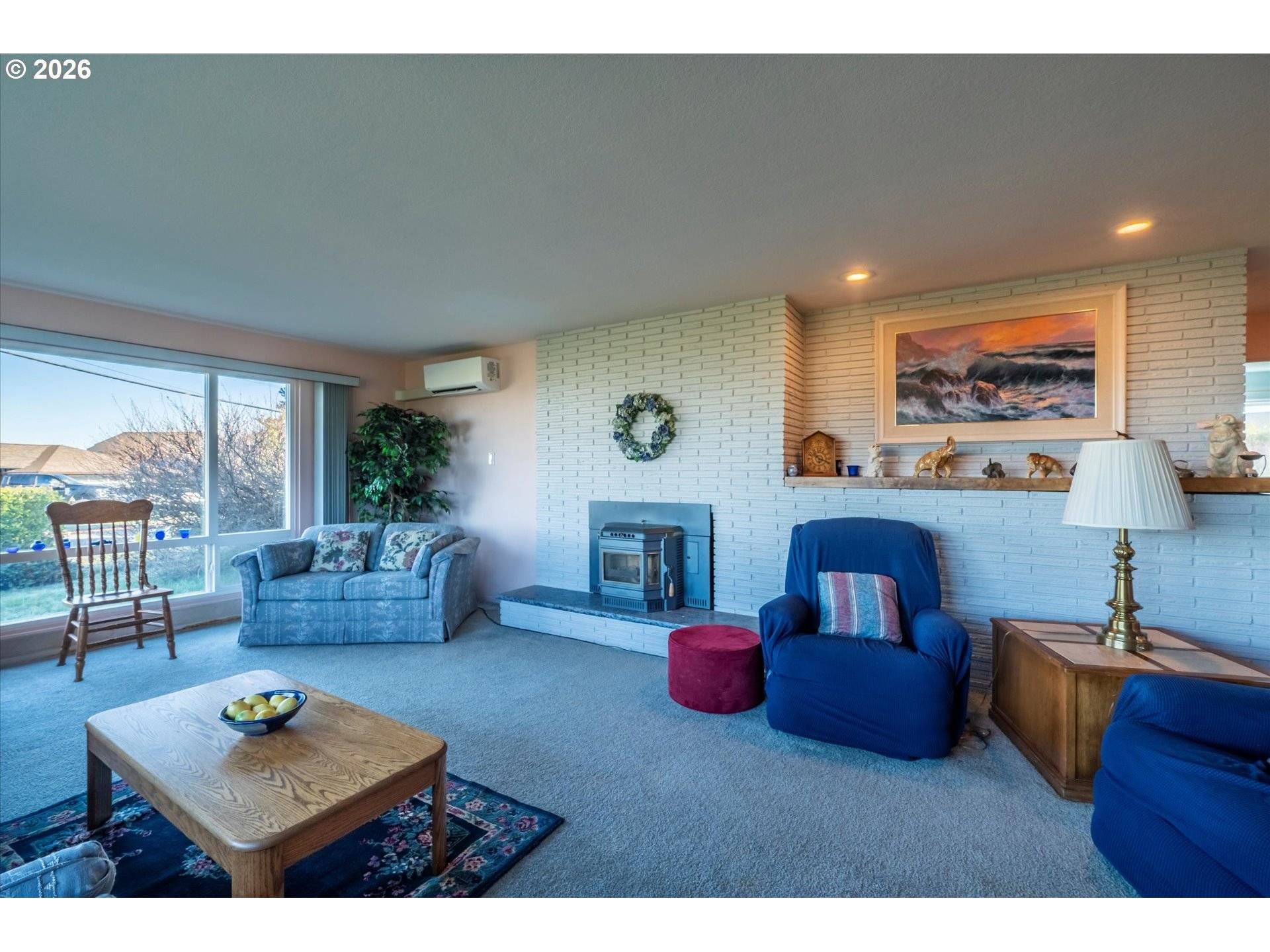 Bandon, OR 97411,615 JACKSON AVE SW