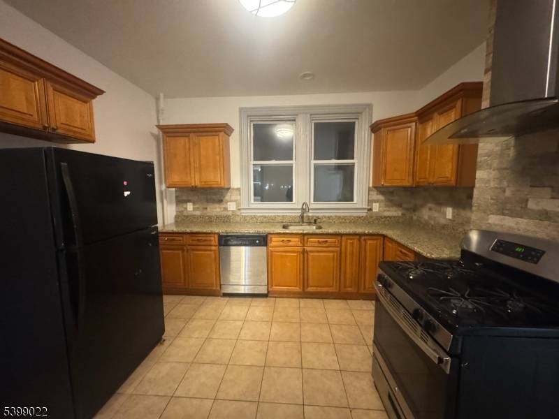 Montclair Twp., NJ 07042,70 N Willow St