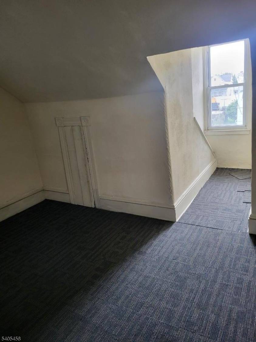 Phillipsburg Town, NJ 08865,258 Chambers St