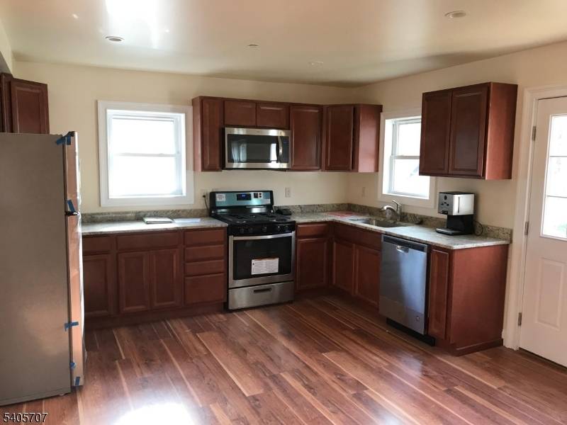 Mount Olive Twp., NJ 07828,10 Mount Olive Rd