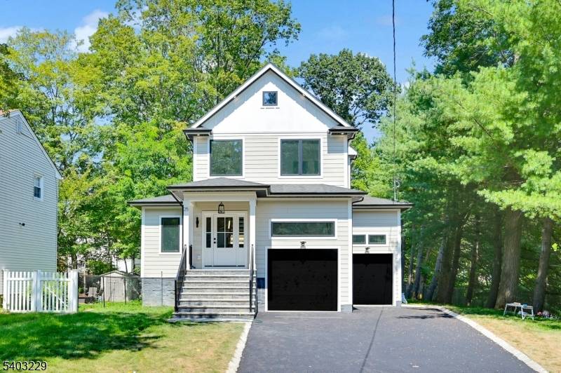 Livingston Twp., NJ 07039,25 Wardell Rd