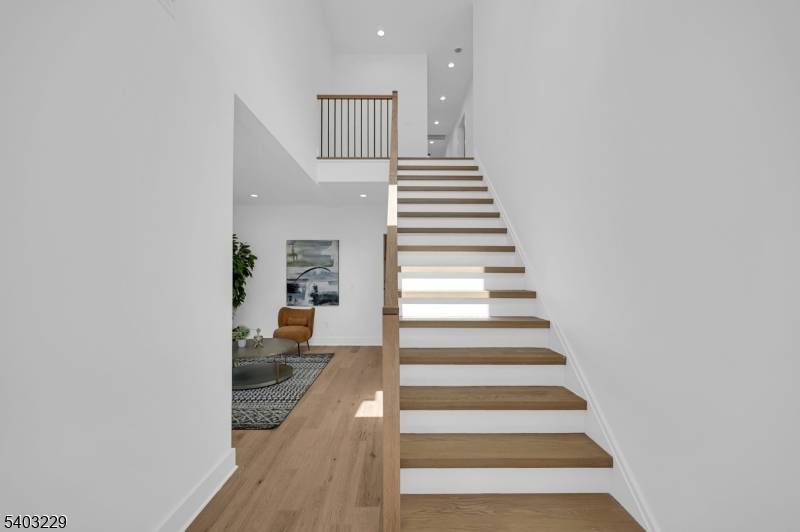 Livingston Twp., NJ 07039,25 Wardell Rd