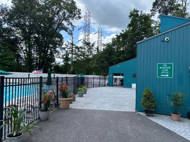 Parsippany-troy Hills Twp., NJ 07950,2467 State Route 10 #1A