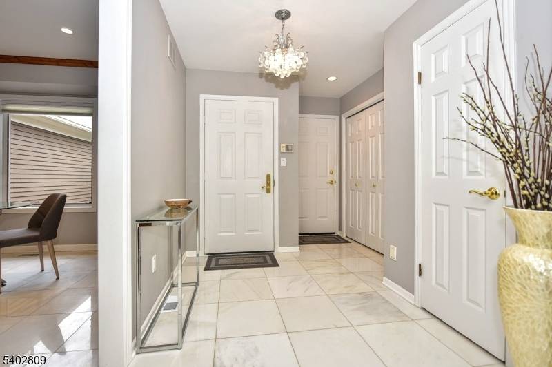 Mahwah Twp., NJ 07430,272 Belmont Pl