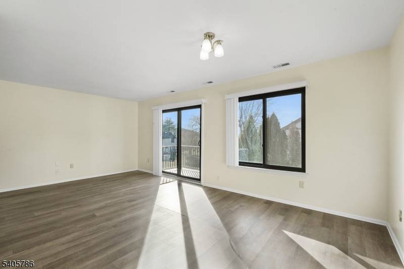 Stanhope Boro, NJ 07874,16298 Dell Pl