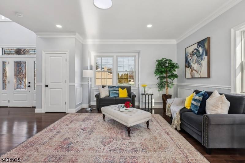 Edison Twp., NJ 08817,239 Suttons Ln