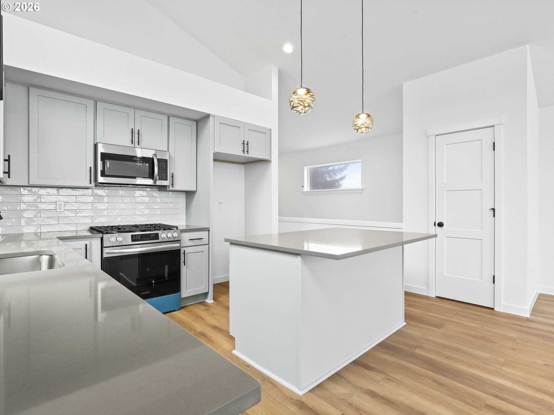 Sandy, OR 97055,41870 DESCHUTES AVE #11