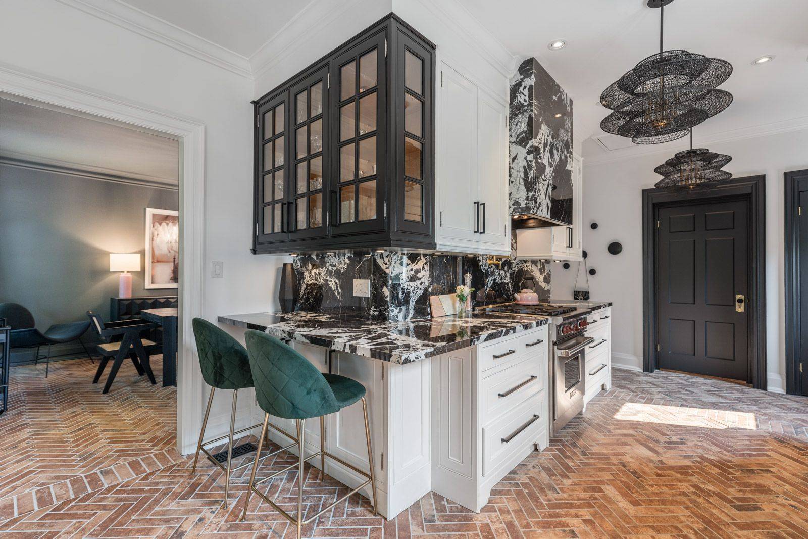 Toronto C04, ON M6C 2G7,171 Old Forest Hill RD