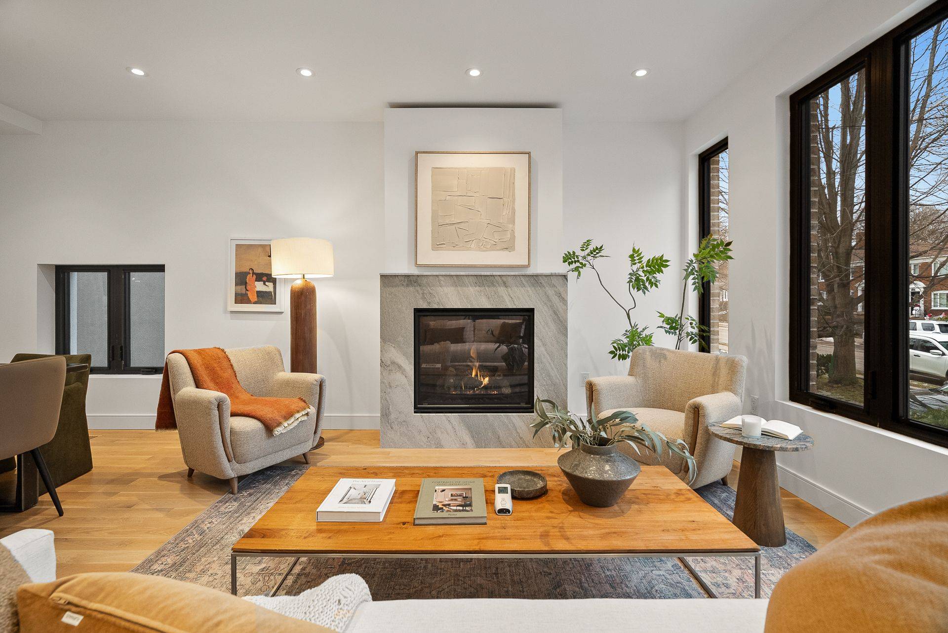 Toronto C11, ON M4G 3S1,81 Randolph RD