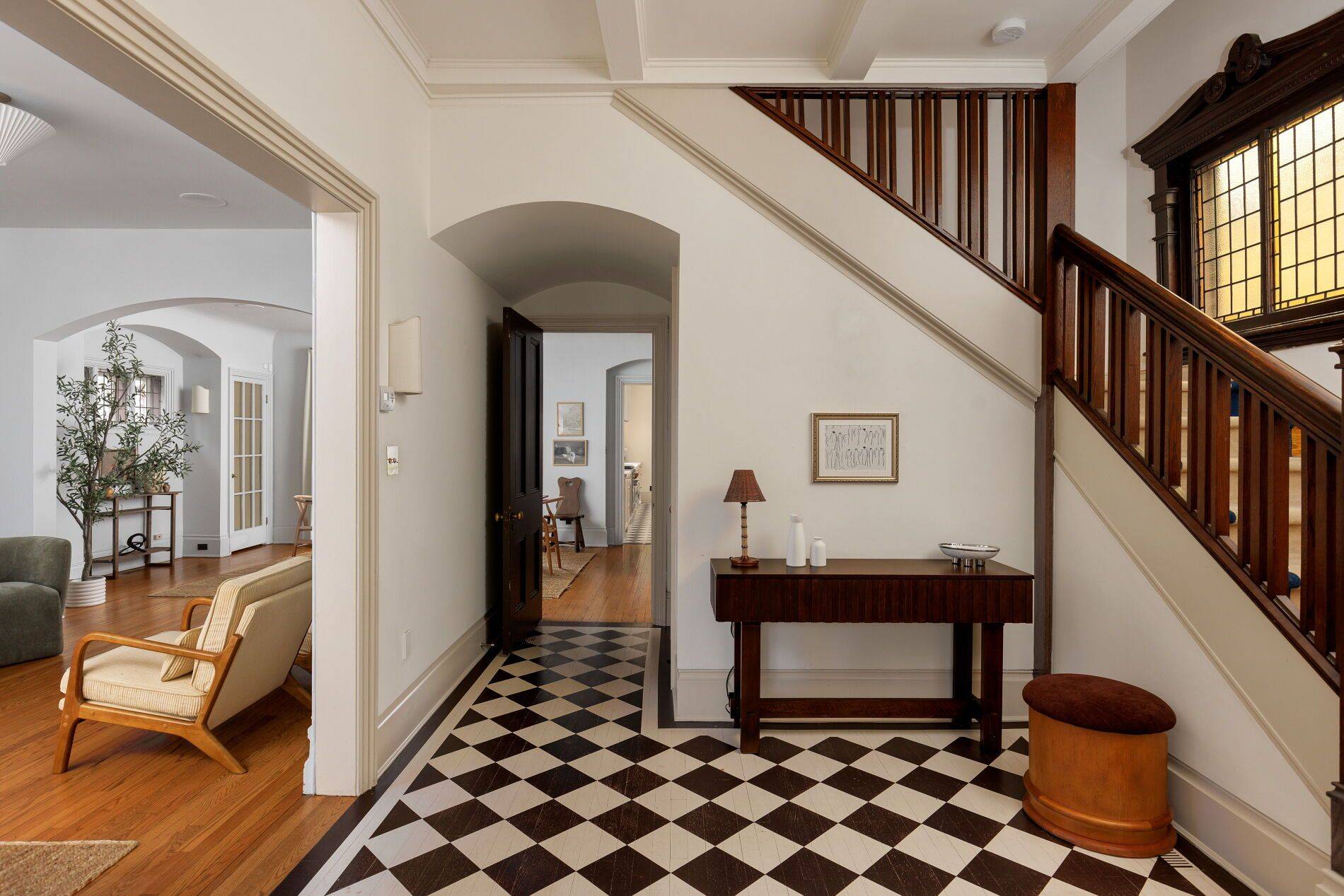 Toronto C09, ON M4W 2N7,104 Park RD