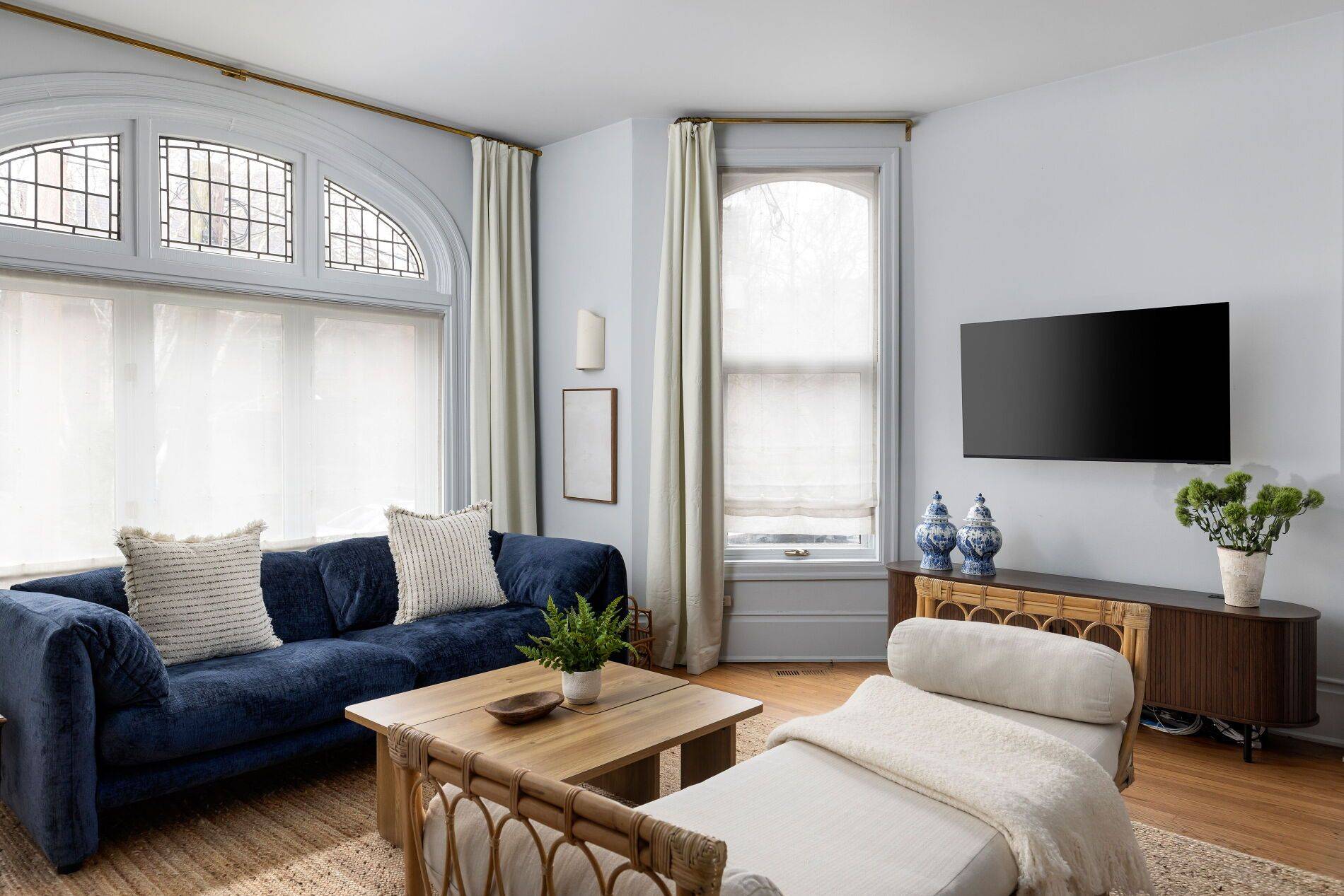 Toronto C09, ON M4W 2N7,104 Park RD