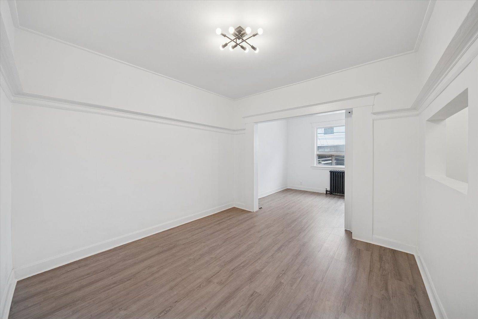 Toronto E01, ON M4L 1G1,1578 Queen ST E #Unit A