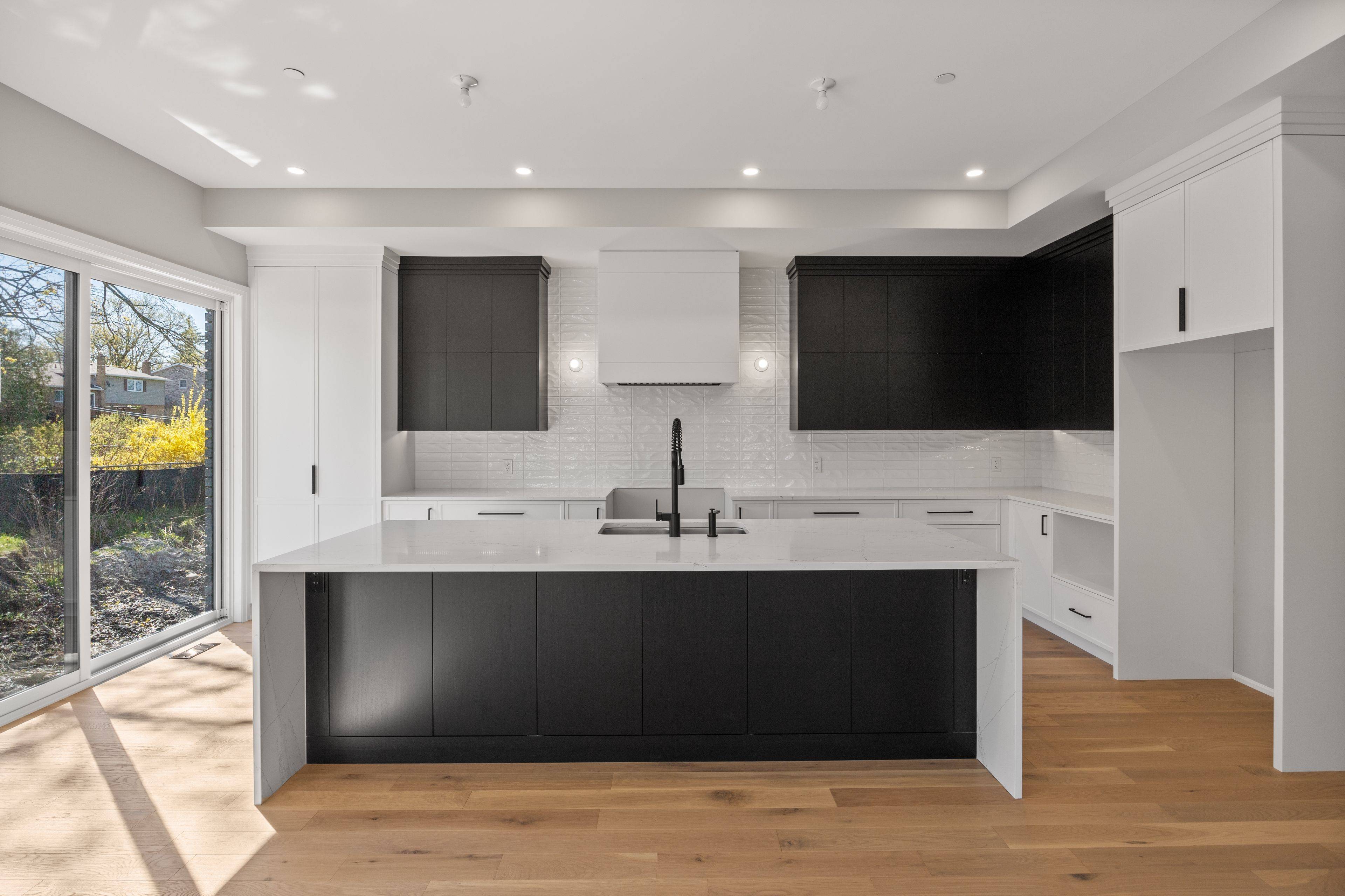 Whitby, ON L1N 2S6,25 Inverlynn WAY