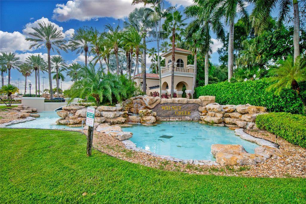 Pembroke Pines, FL 33024,1858 NW 74th Way