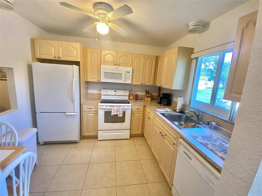 Deerfield Beach, FL 33441,419 SW Natura Ave #B