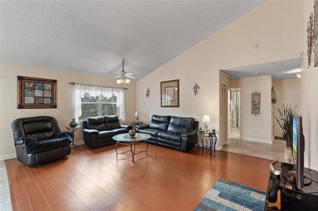 Plantation, FL 33324,9815 NW 5th Pl