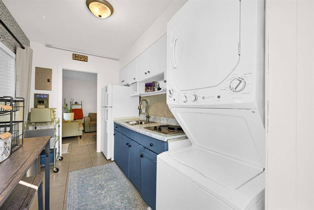 Wilton Manors, FL 33311,2204 NW 3rd Ave #2