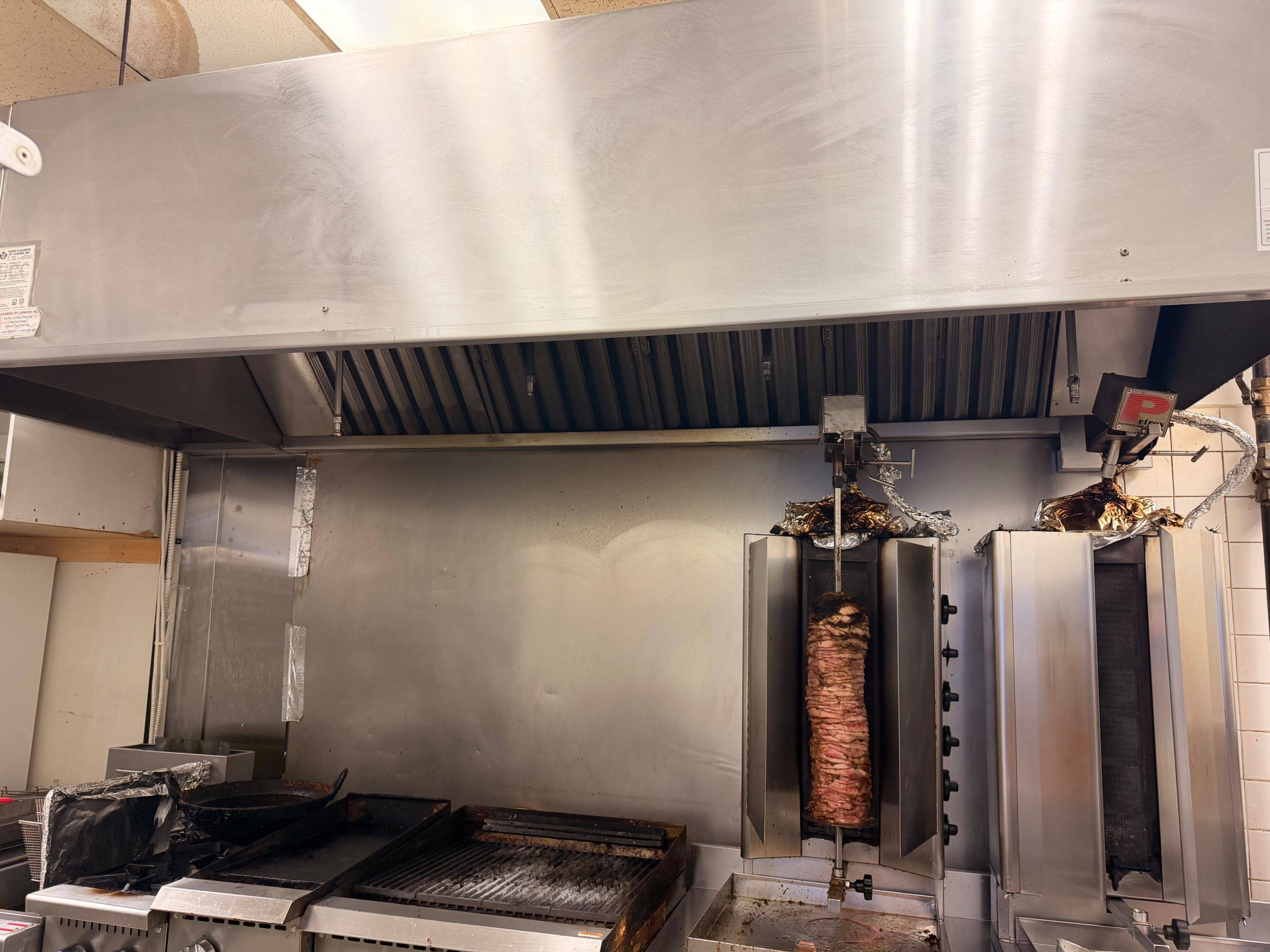 Mississauga, ON L4W 4Y8,5225 Orbitor DR #16