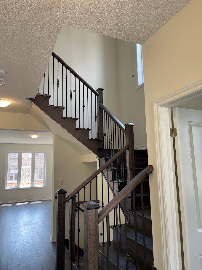 Brampton, ON L6X 0N9,369 Valleyway DR