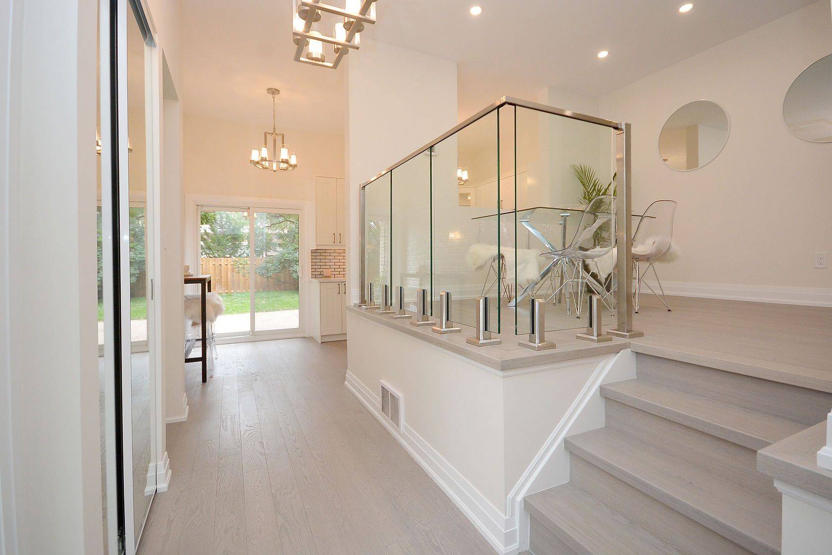 Mississauga, ON L5N 1R5,2912 Arvida CIR