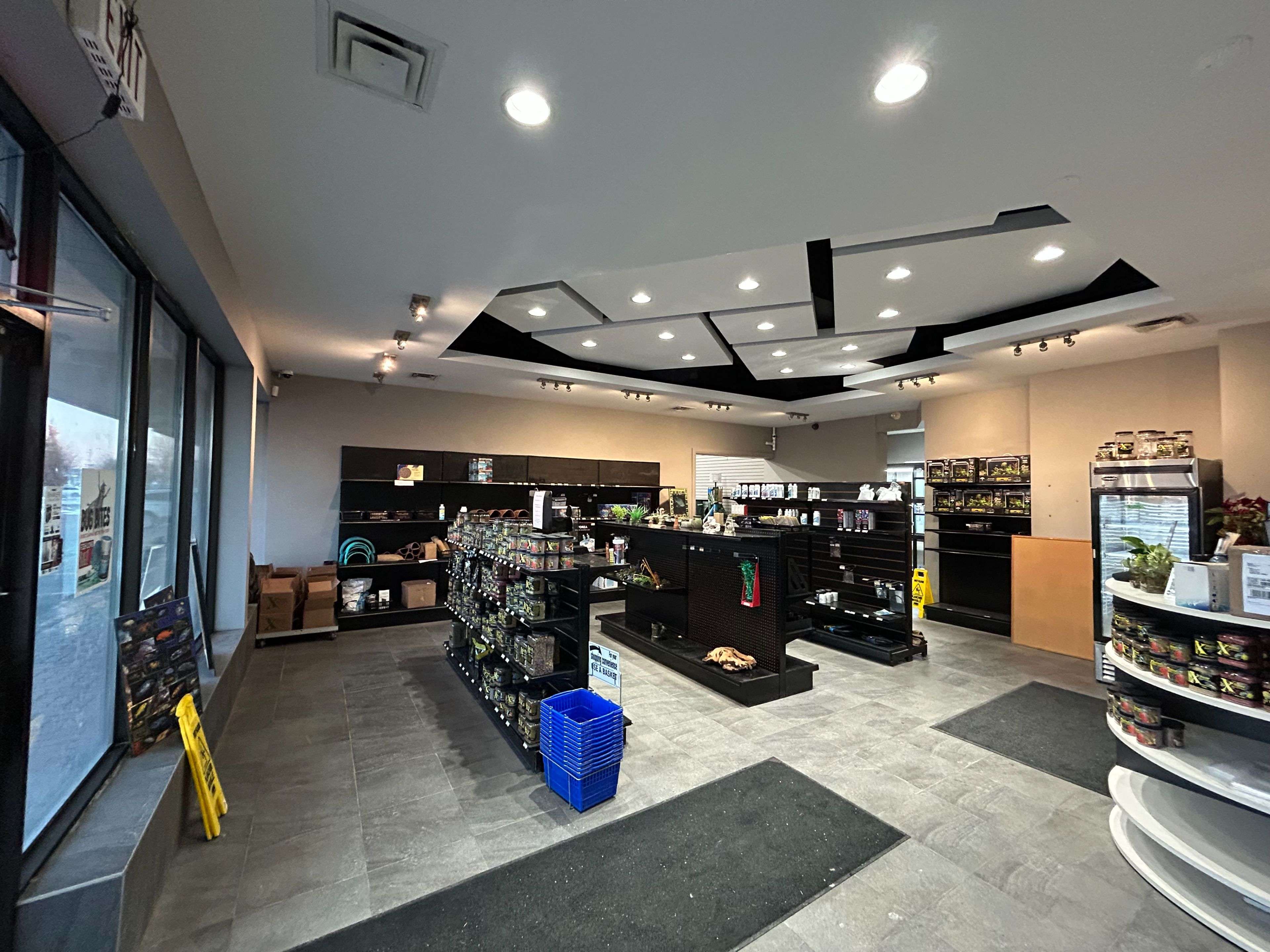 London South, ON N6J 4K2,99 Belmont DR #5-6