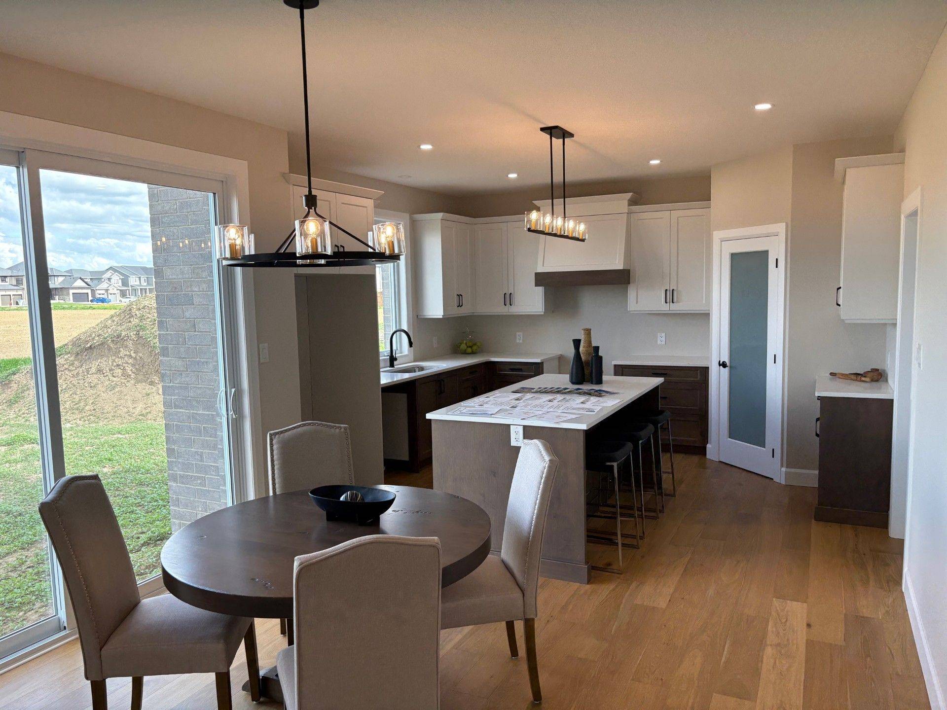 Lucan Biddulph, ON N0M 2J0,162 Watts DR