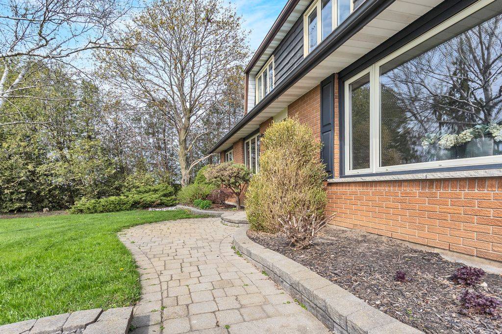 Norwich, ON N0J 1P0,285687 Airport RD