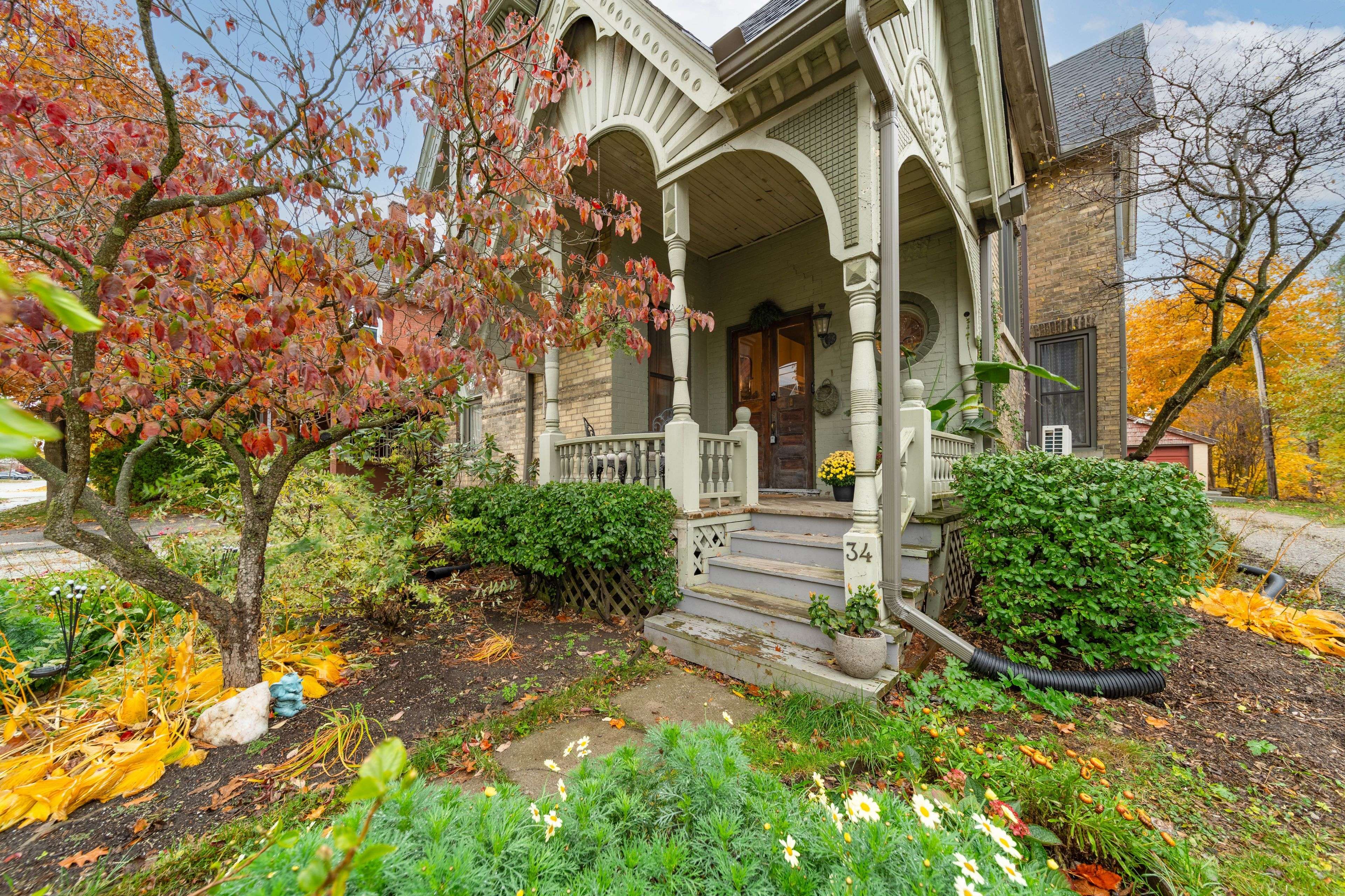 St. Thomas, ON N5R 2L4,34 Gladstone AVE