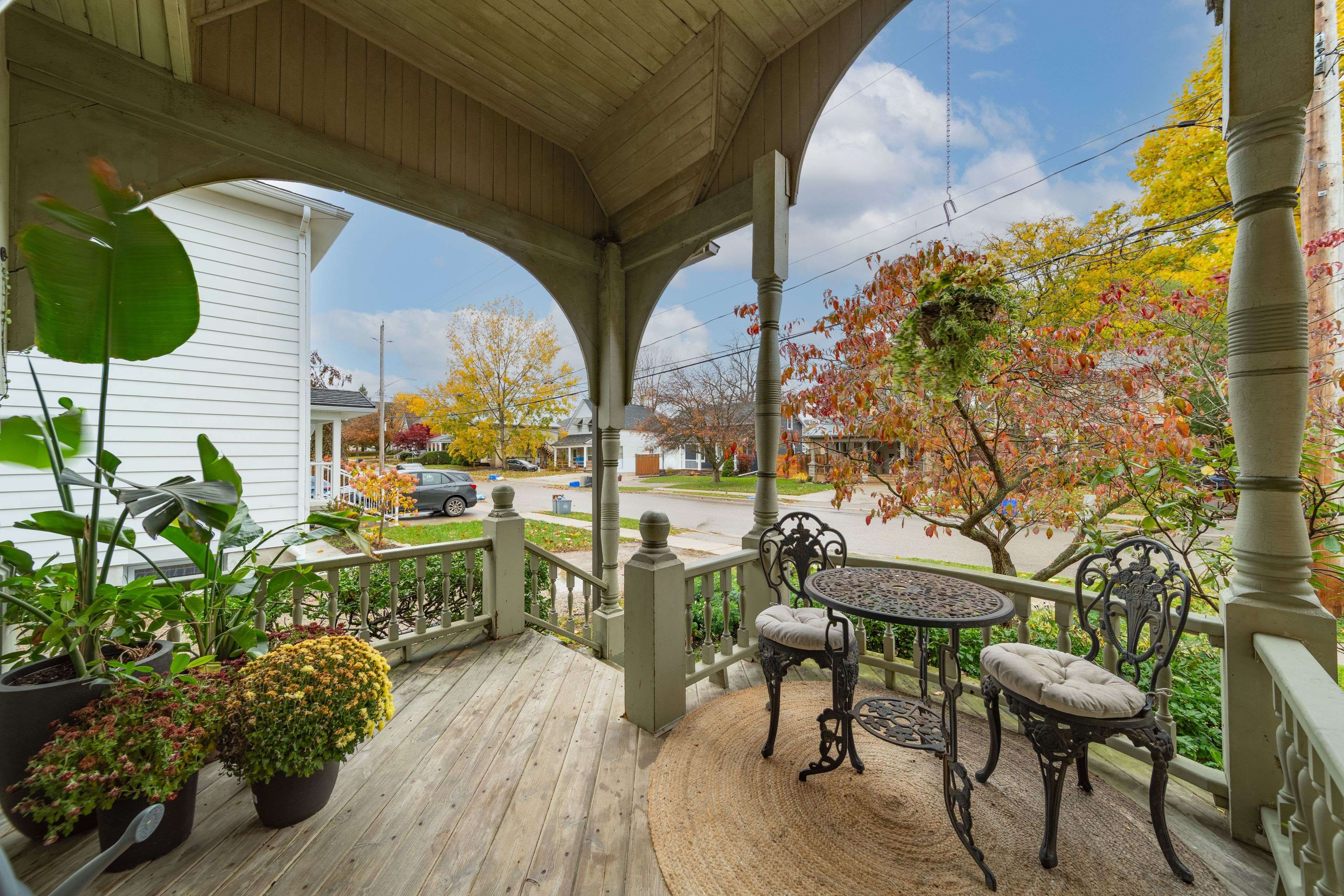 St. Thomas, ON N5R 2L4,34 Gladstone AVE