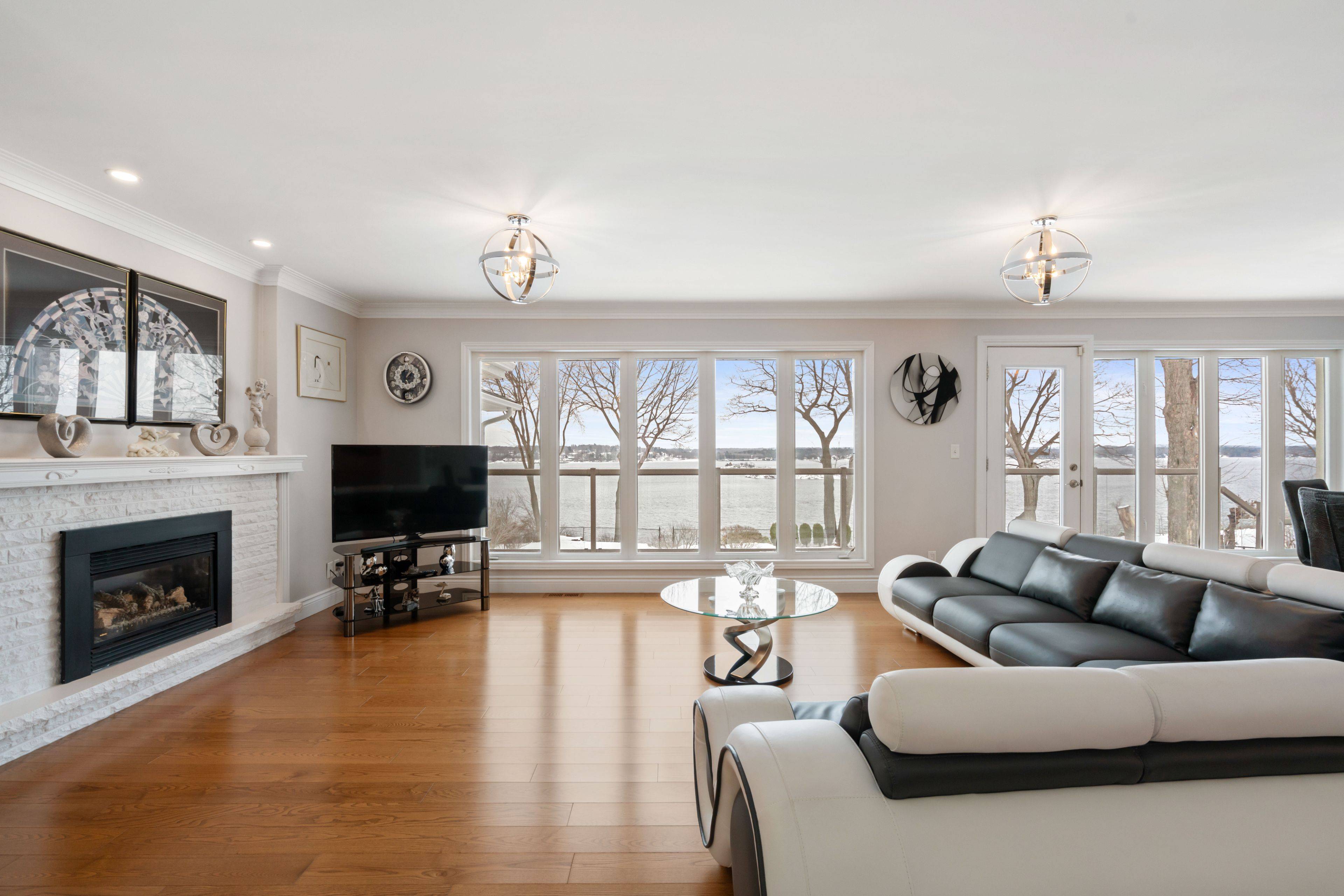 Brockville, ON K6V 3A2,17 Hardy CRES